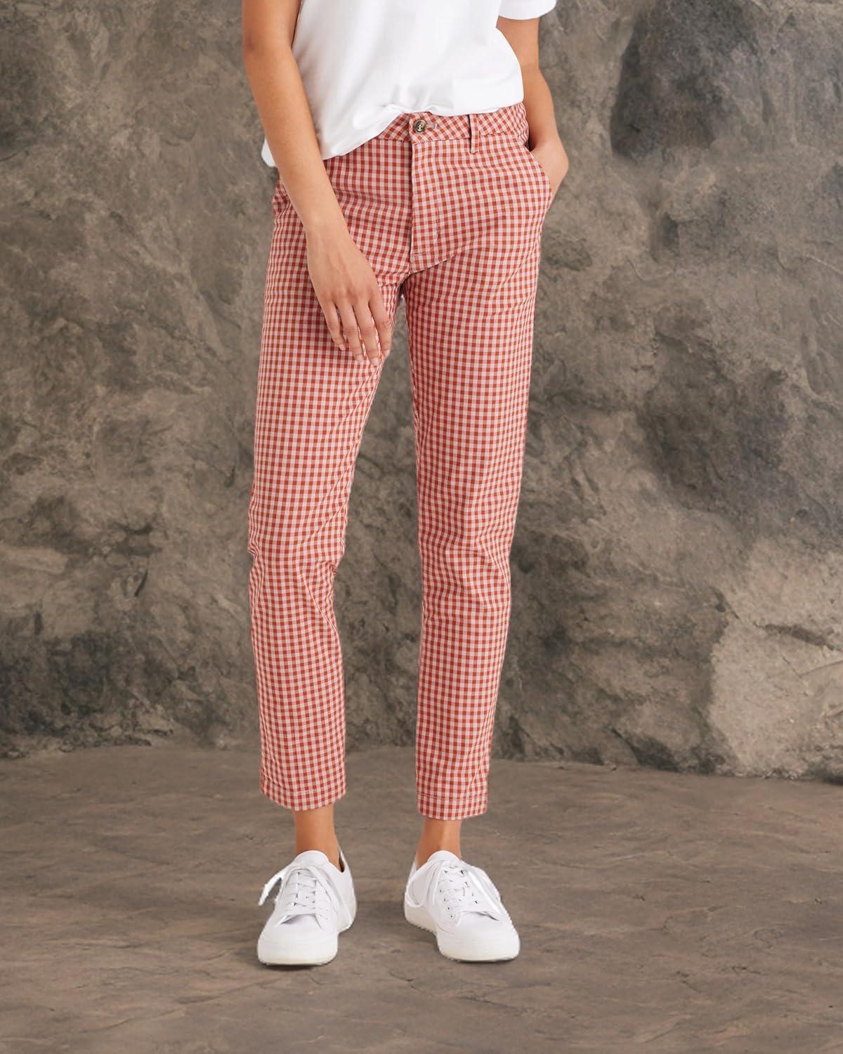 imageDockers Womens Dockers Womens Weekend Chino MidRise SlimBasinni Bottom Fawn